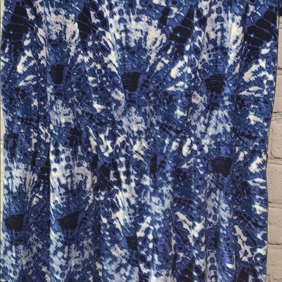 Cold Shoulder Romper - Picture 3 of 3